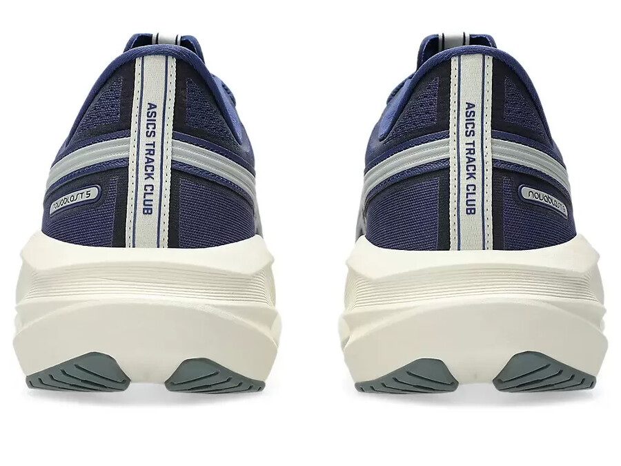 novablast 5 asics track club